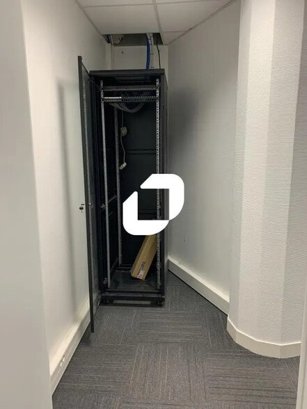 Office in Lognes to rent - Interior Photo - Image 3 of 7