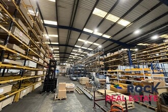 Mill St, Brierley Hill to rent Interior Photo- Image 1 of 3