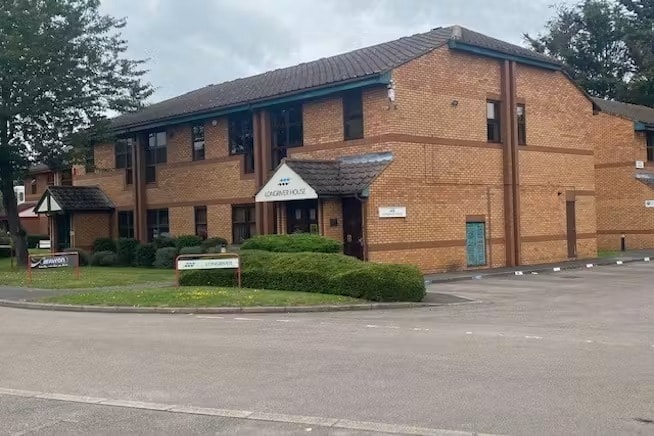 Whittle Pky, Slough to rent Building Photo- Image 1 of 2