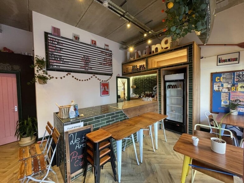 Bayle St, Folkestone to rent - Interior Photo - Image 3 of 11