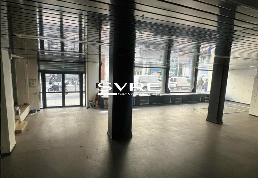 Retail in Marseille to rent - Interior Photo - Image 3 of 6