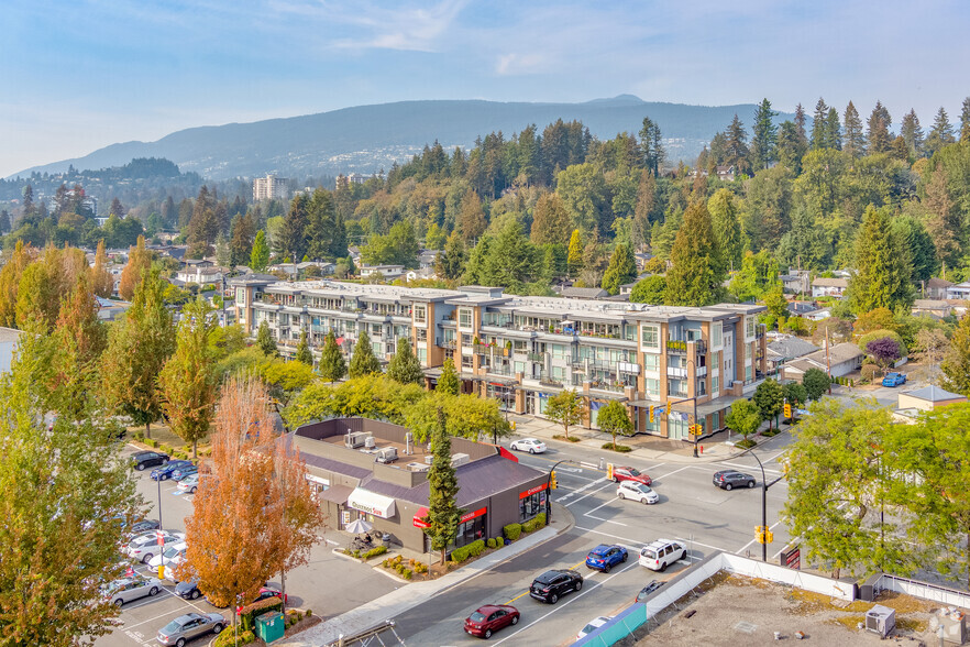 1300-1350 Marine Dr, North Vancouver District, BC for sale - Building Photo - Image 2 of 4