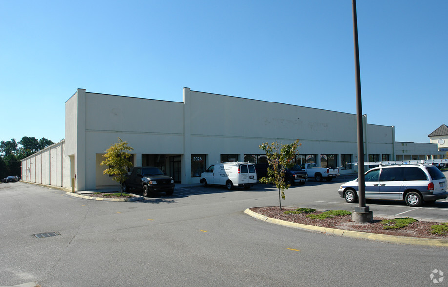 5000 Market St, Wilmington, NC for rent - Building Photo - Image 2 of 21