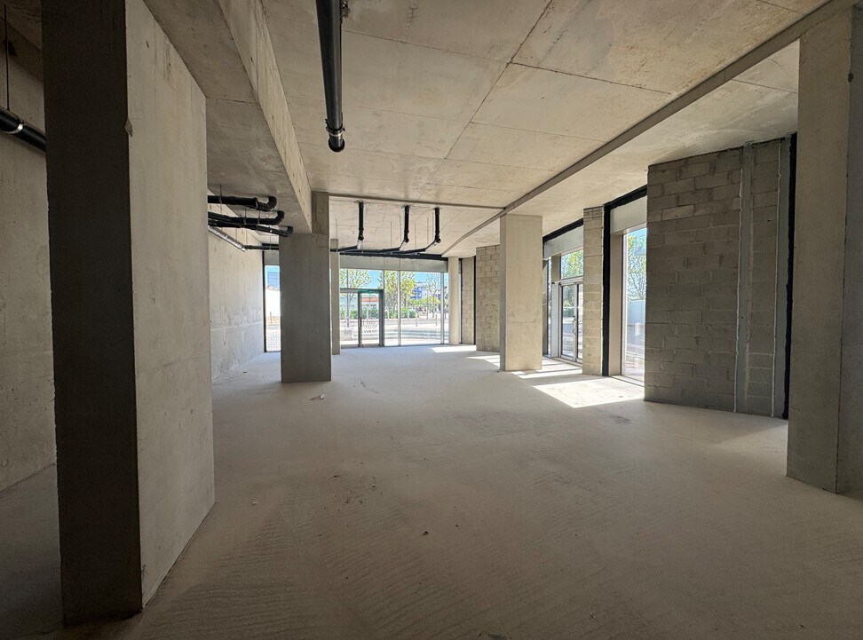 La Rue De L'etau, Jersey, CID JE2 3ED - Unit 2 & 3 -  - Interior Photo - Image 1 of 2