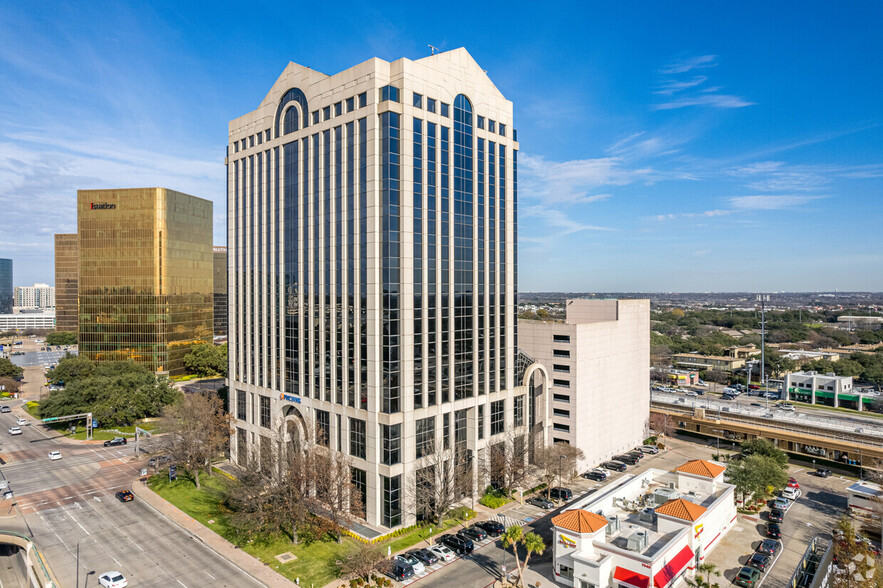 8080 N Central Expy, Dallas, TX for rent - Building Photo - Image 1 of 26