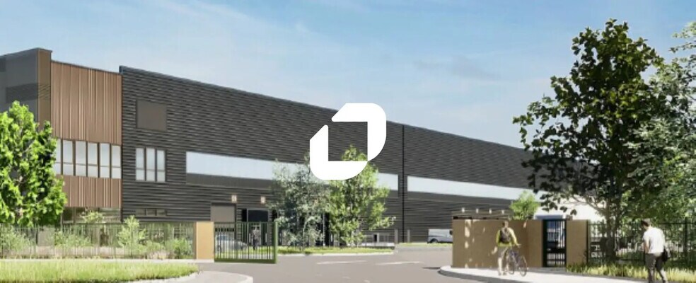 Industrial in Persan for sale - Building Photo - Image 1 of 2