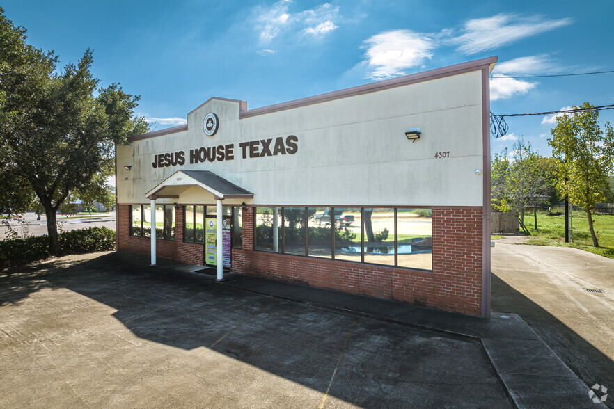 4307 S Main St, Stafford, TX for sale - Building Photo - Image 1 of 1