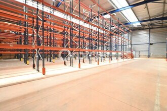 Light Industrial in Genas to rent Building Photo- Image 2 of 7