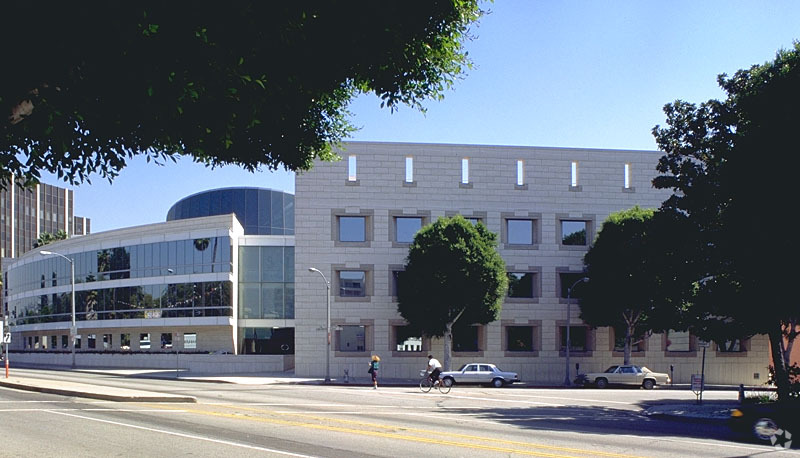 9830 Wilshire Blvd, Beverly Hills, CA for sale - Building Photo - Image 1 of 1