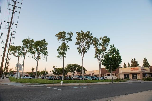 2431 N Tustin Ave, Santa Ana, CA to rent Primary Photo- Image 1 of 7