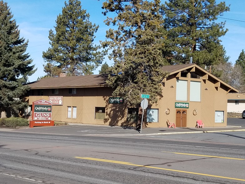 1013 NE 10th St, Bend, OR for sale - Primary Photo - Image 1 of 1