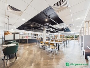 Whitehall Ave, Milton Keynes to rent Interior Photo- Image 2 of 16