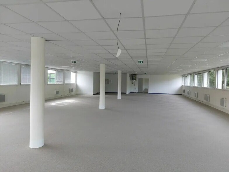 Office in Nantes to rent - Interior Photo - Image 2 of 4
