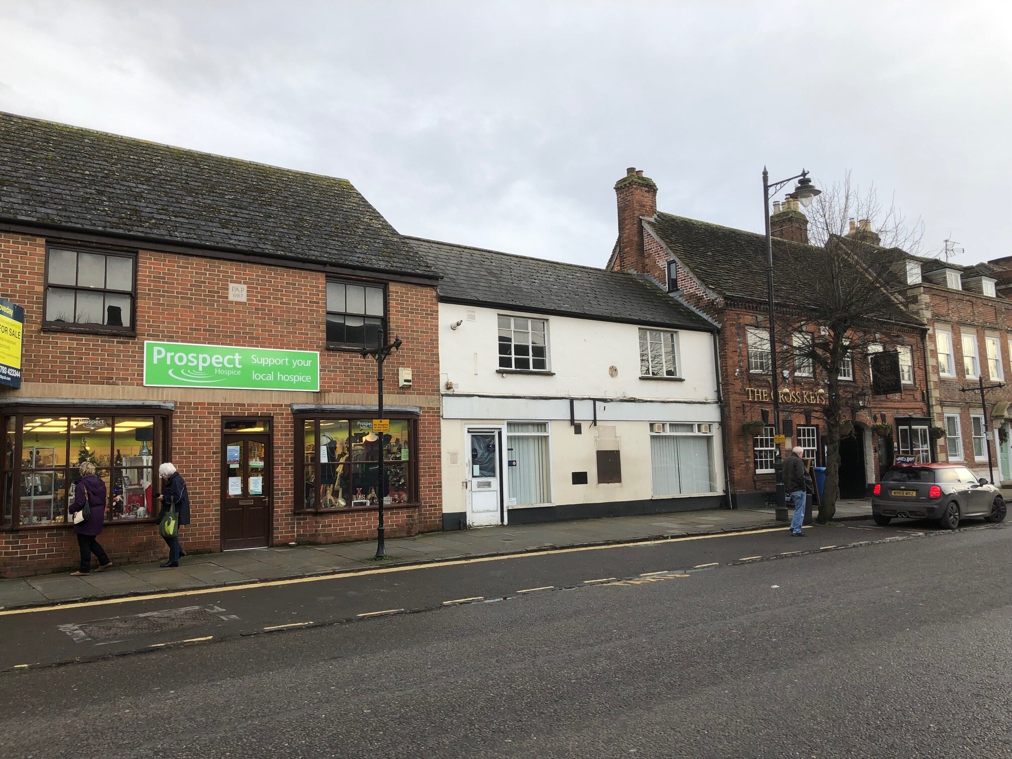 135 High St, Royal Wootton Bassett for sale Primary Photo- Image 1 of 1