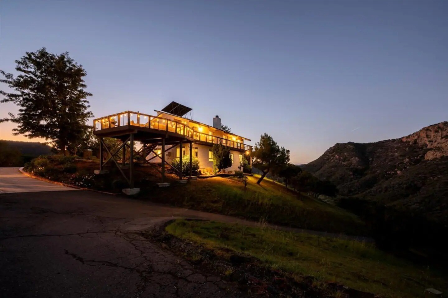 800 E Carlisle Rd, Thousand Oaks, CA for sale Building Photo- Image 1 of 1