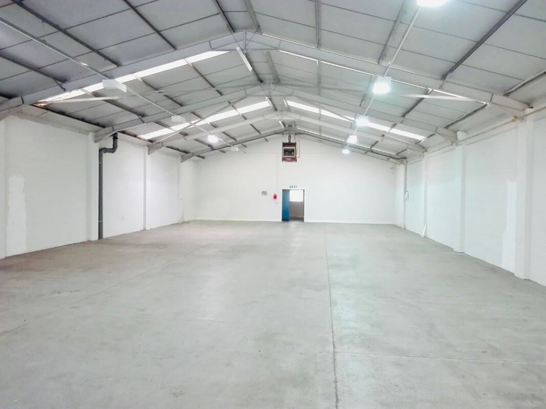 Third Ave, Kingswinford to rent Interior Photo- Image 1 of 1