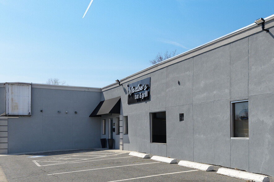 750 Boston Rd, Springfield, MA for sale - Building Photo - Image 1 of 1