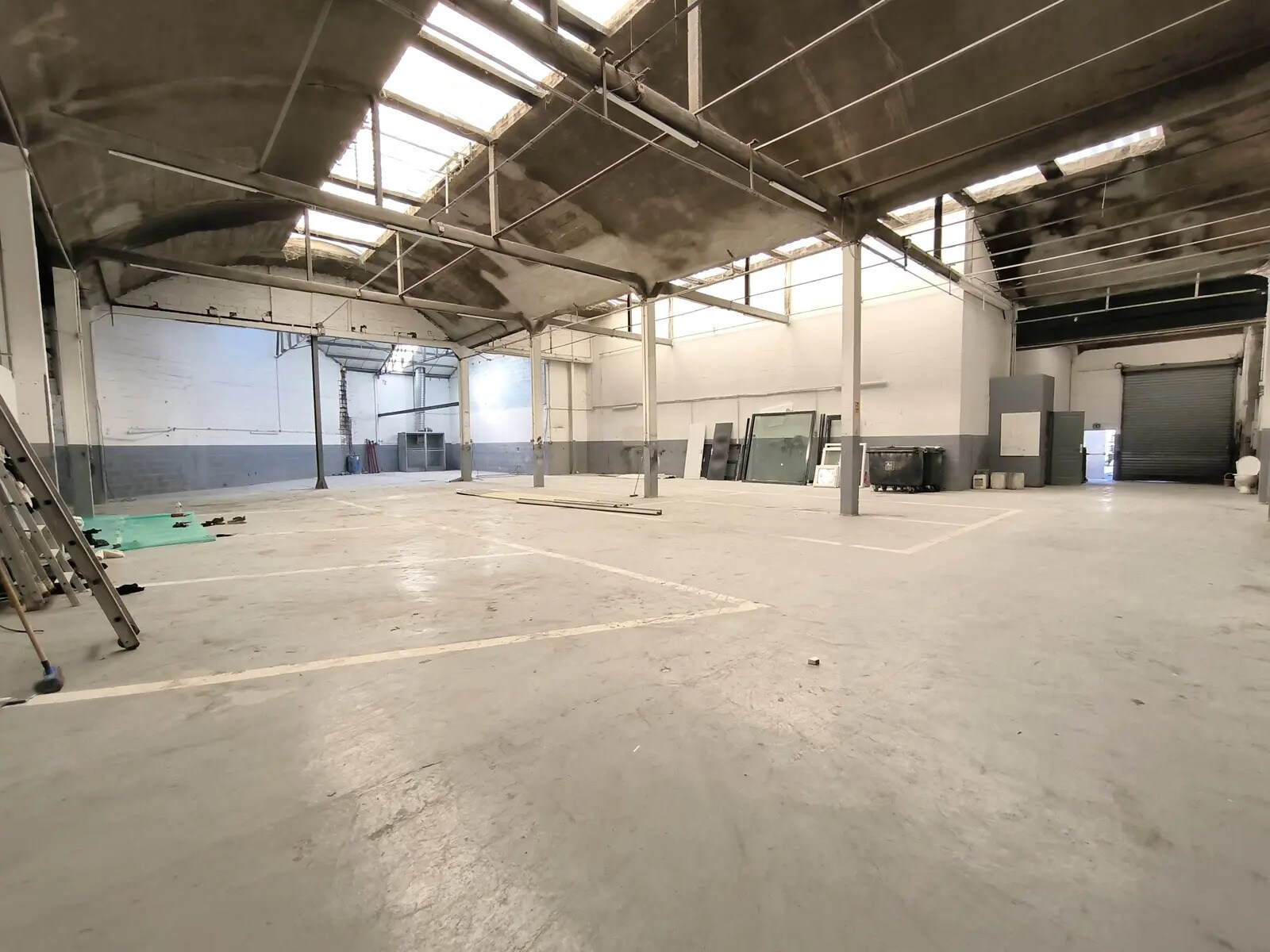 Light Industrial in Épinay-sur-Seine to rent Interior Photo- Image 1 of 6