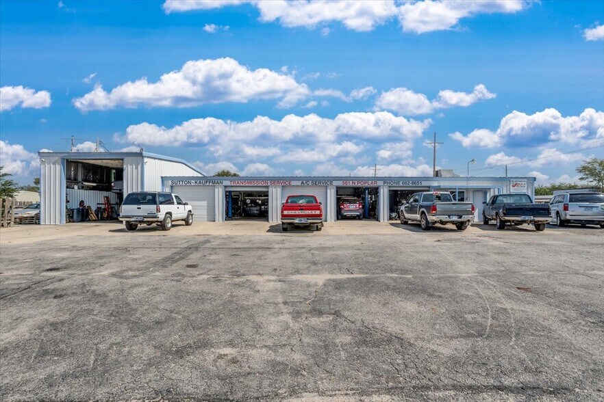 501 N Poplar St, South Hutchinson, KS for sale - Primary Photo - Image 1 of 5