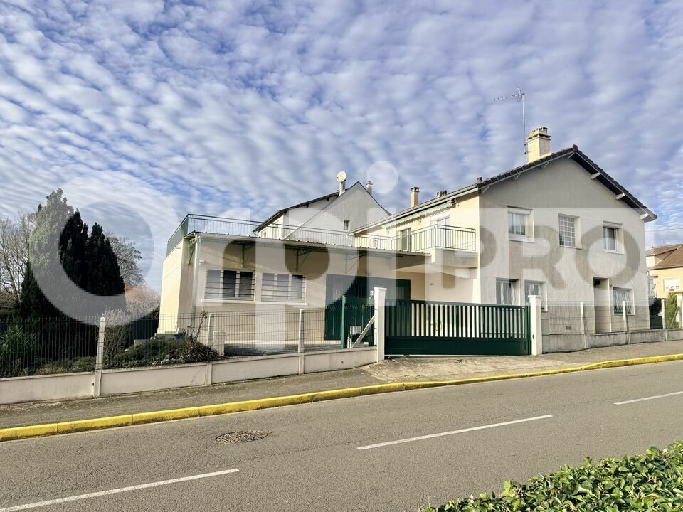 Light Industrial in Champlan for sale Building Photo- Image 1 of 13