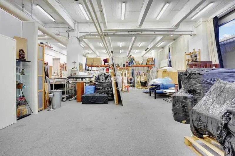 Light Industrial in Les Lilas for sale - Interior Photo - Image 2 of 4