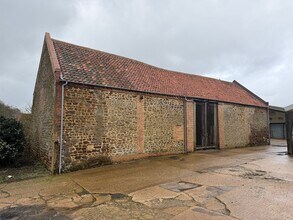Setch Rd, Gayton to rent Building Photo- Image 1 of 3