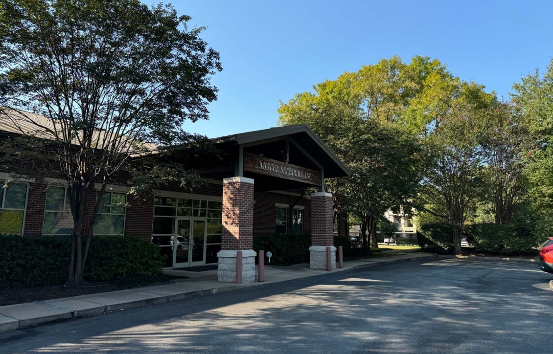 101 River Bluff Dr, Little Rock, AR to rent Building Photo- Image 1 of 7