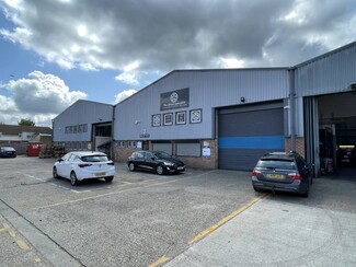 More details for Clivemont Rd, Maidenhead - Industrial for Rent