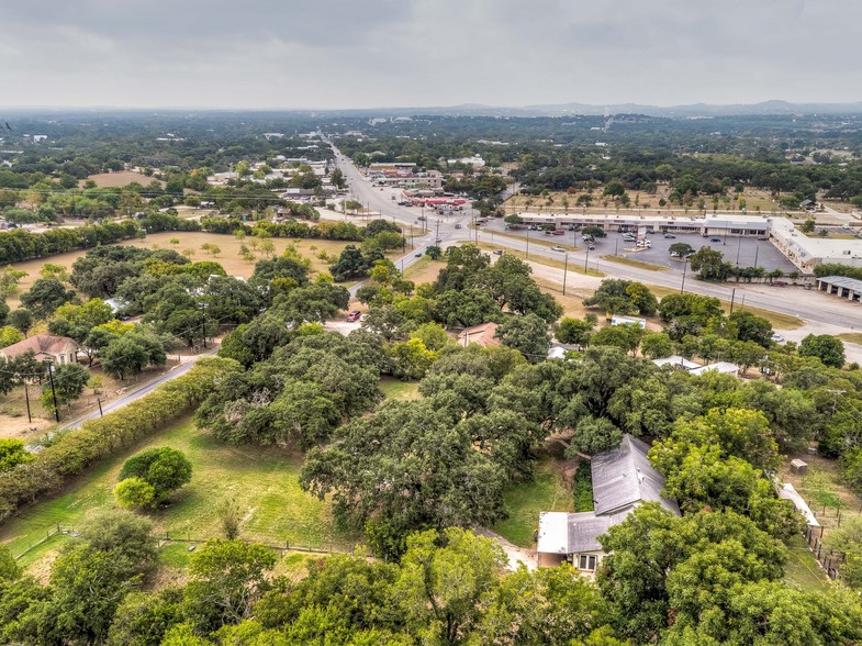 946 N School St, Boerne, TX for sale - Building Photo - Image 1 of 1