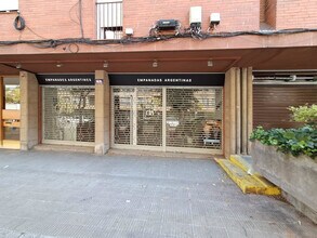 Retail in Igualada, Barcelona to rent Interior Photo- Image 1 of 9