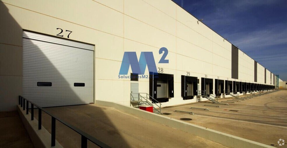 Industrial in Cabanillas del Campo, Guadalajara to rent - Building Photo - Image 3 of 6