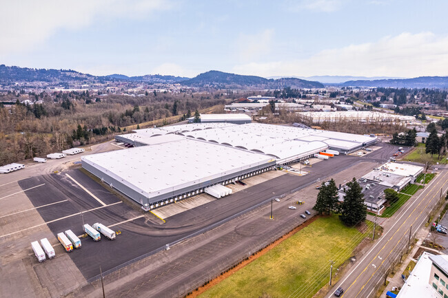 More details for 6433 SE Lake Rd, Portland, OR - Office, Industrial for Rent