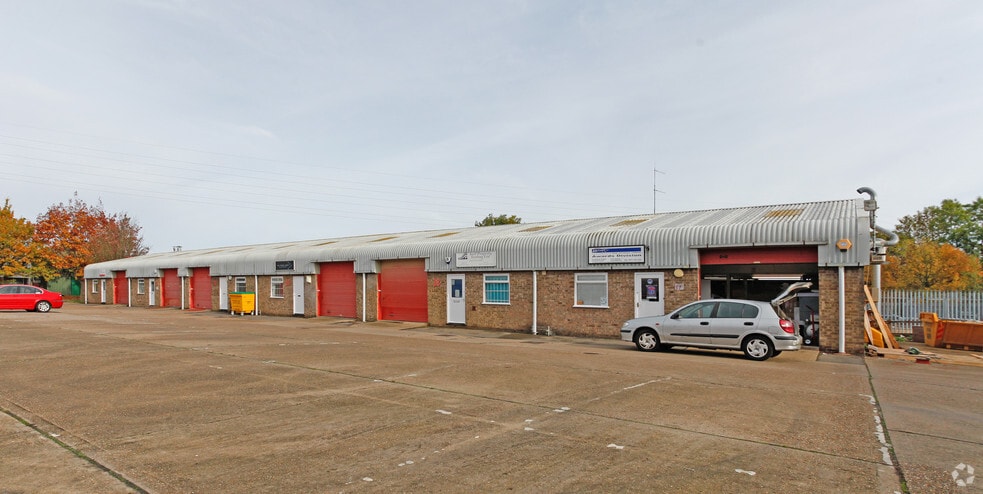 Halcyon Ct, Huntingdon to rent - Building Photo - Image 2 of 2