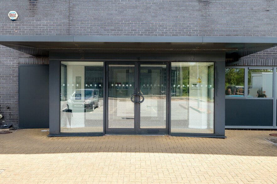 1 Exeter International Office Park, Clyst Honiton to rent - Building Photo - Image 3 of 3