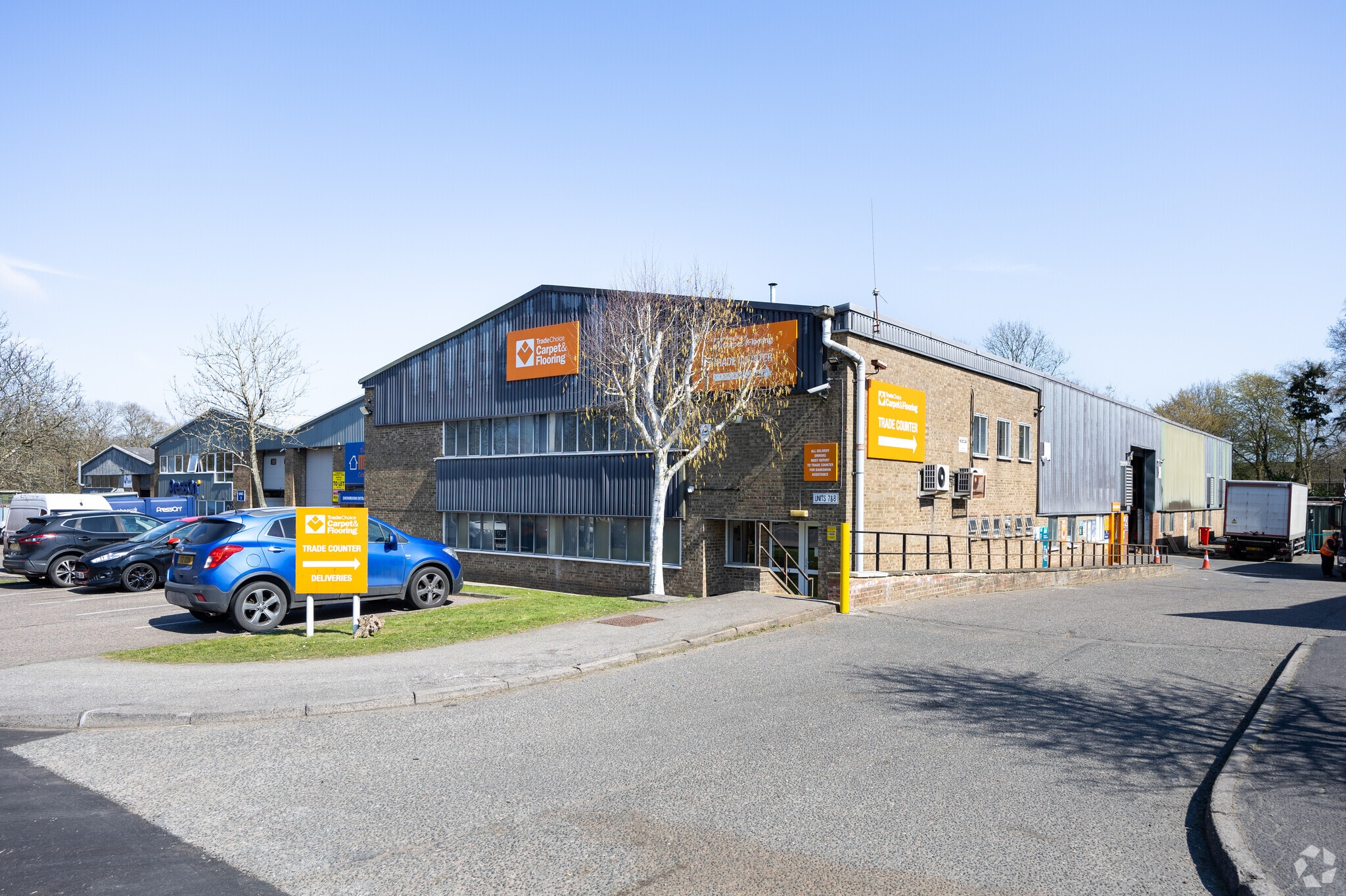 Revenge Rd, Chatham to rent Primary Photo- Image 1 of 4