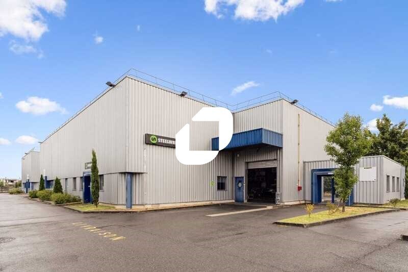 Light Industrial in Chilly-Mazarin to rent Building Photo- Image 1 of 12