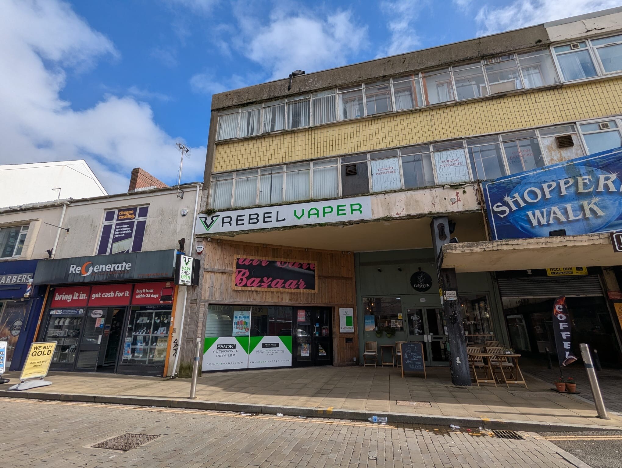 31 Oxford St, Swansea to rent Primary Photo- Image 1 of 2