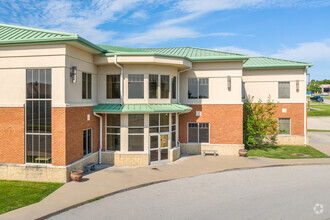 Office in Jefferson City, MO for sale Primary Photo- Image 1 of 1