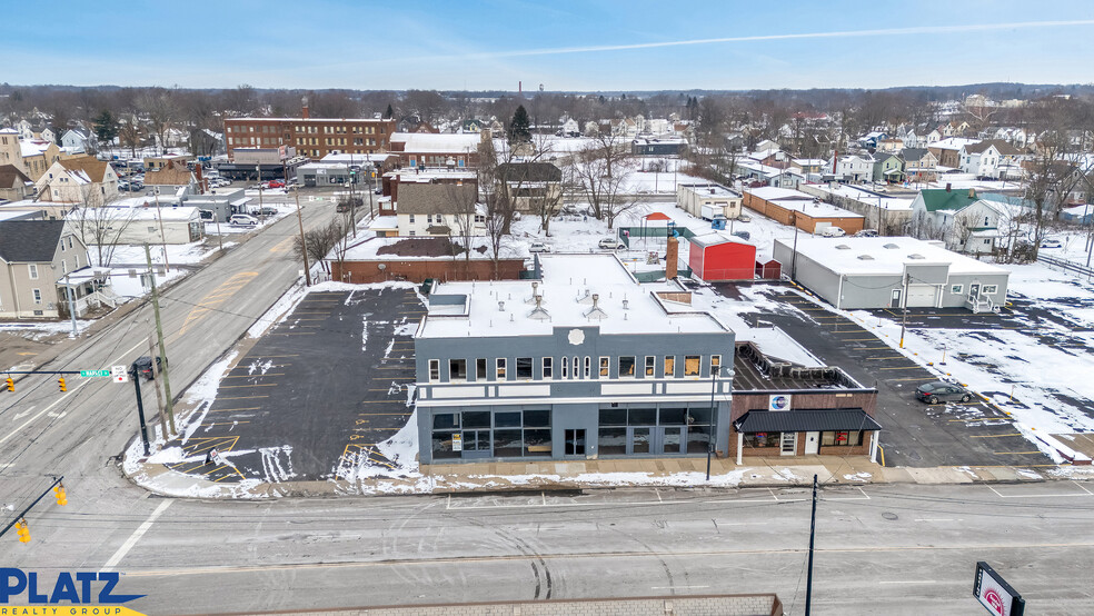 523-531 E Market St, Warren, OH for rent - Building Photo - Image 2 of 12