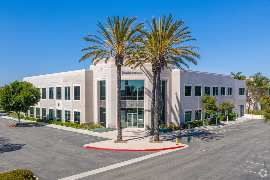 5760 Fleet St, Carlsbad, CA for sale - Primary Photo - Image 1 of 1