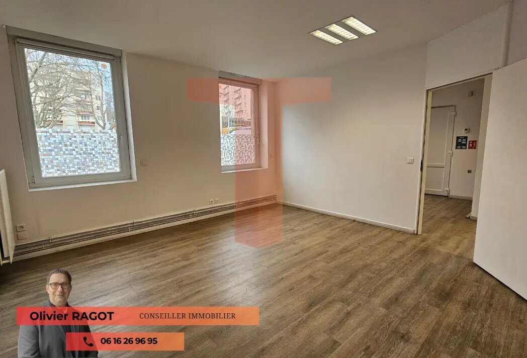 Retail in Saint-Étienne for sale Interior Photo- Image 1 of 9