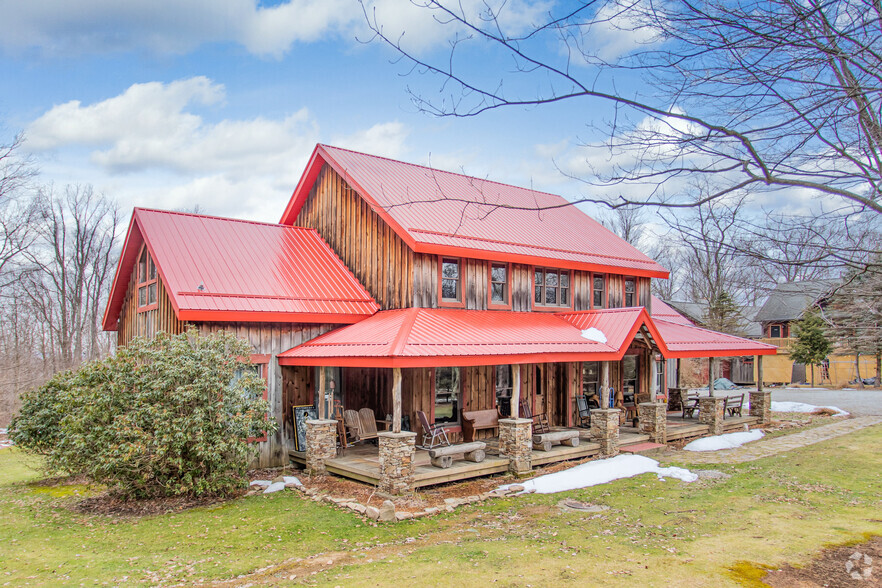 2381 Indian Head Rd, Champion, PA for sale - Primary Photo - Image 1 of 1