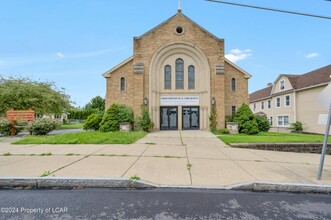 668 N Main St, Wilkes Barre, PA for sale Primary Photo- Image 1 of 43