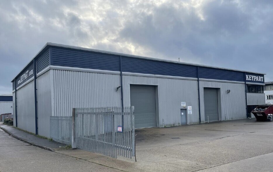 Station Rd, Kings Langley, WD4 8LH UK