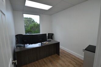 13595 SW 134th Ave, Miami, FL for rent Building Photo- Image 2 of 4