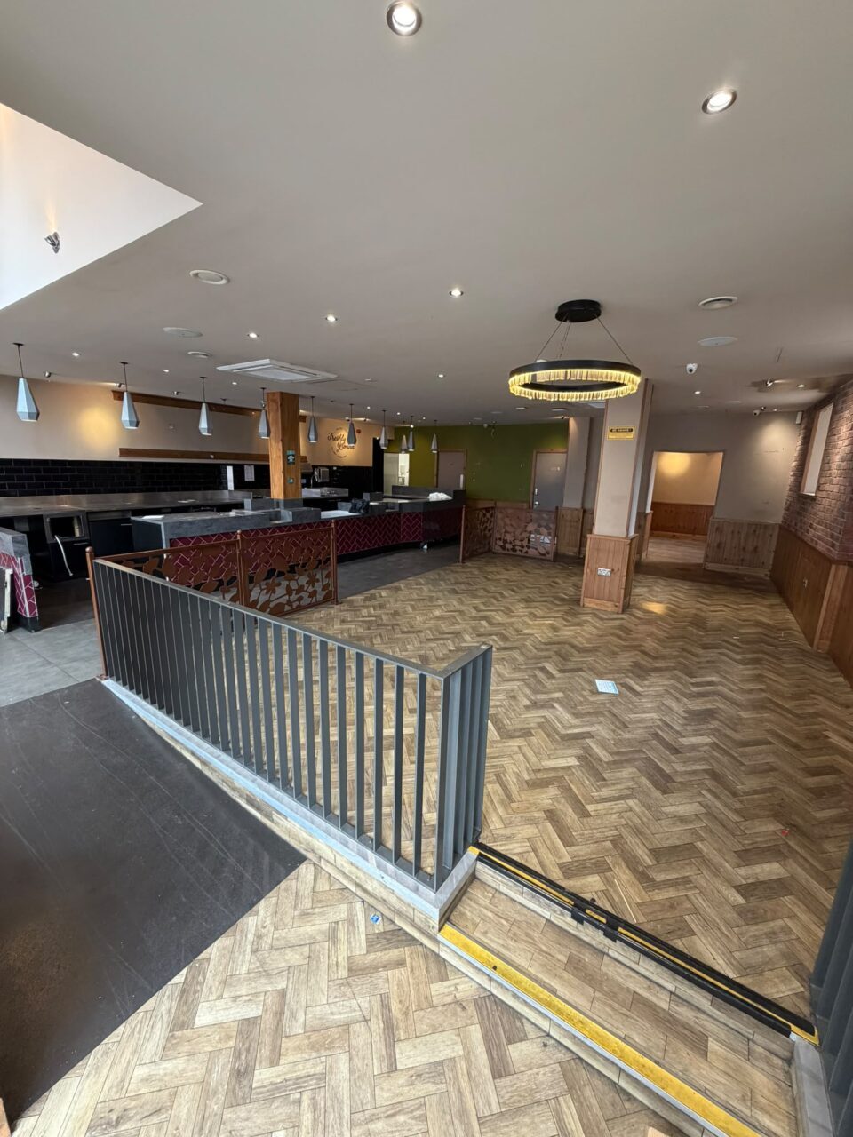 549 High Rd, London to rent Interior Photo- Image 1 of 7
