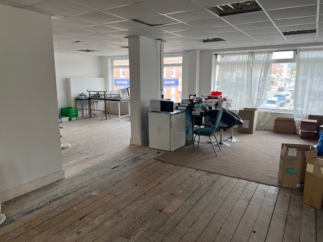 138-140 Welling High St, Welling to rent Interior Photo- Image 1 of 2