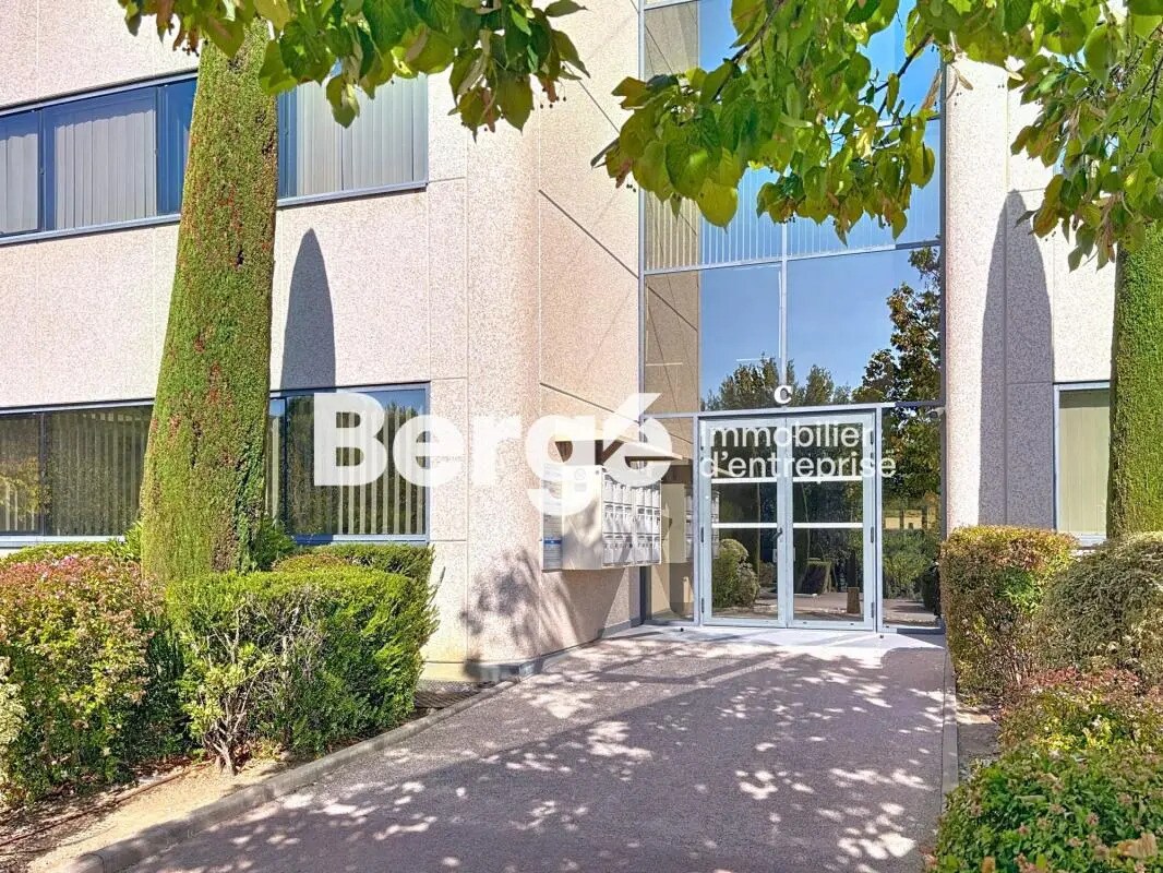 Office in SOPHIA ANTIPOLIS to rent Building Photo- Image 1 of 7