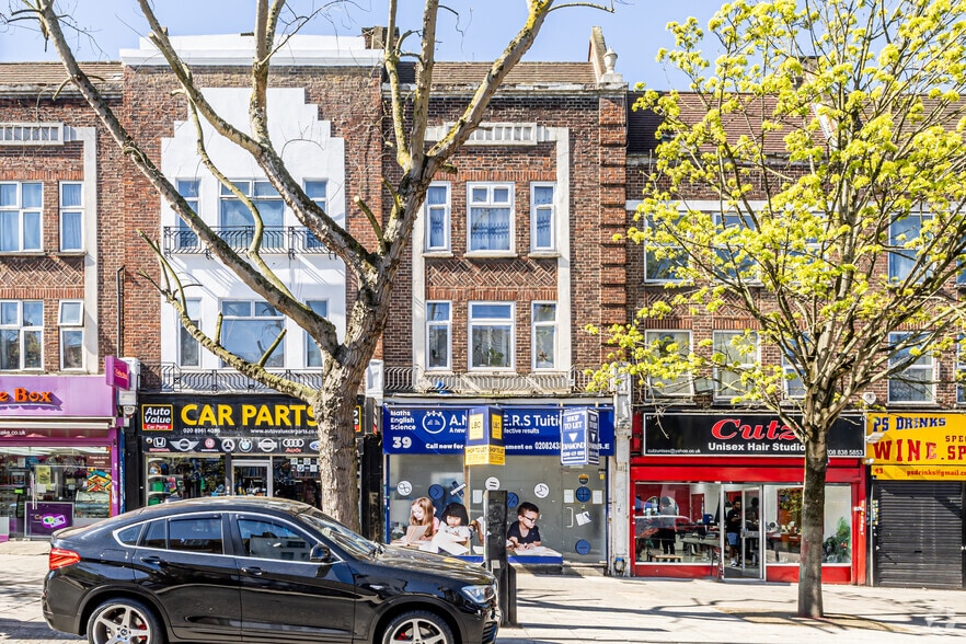 39 Craven Park Rd, London to rent - Primary Photo - Image 2 of 4