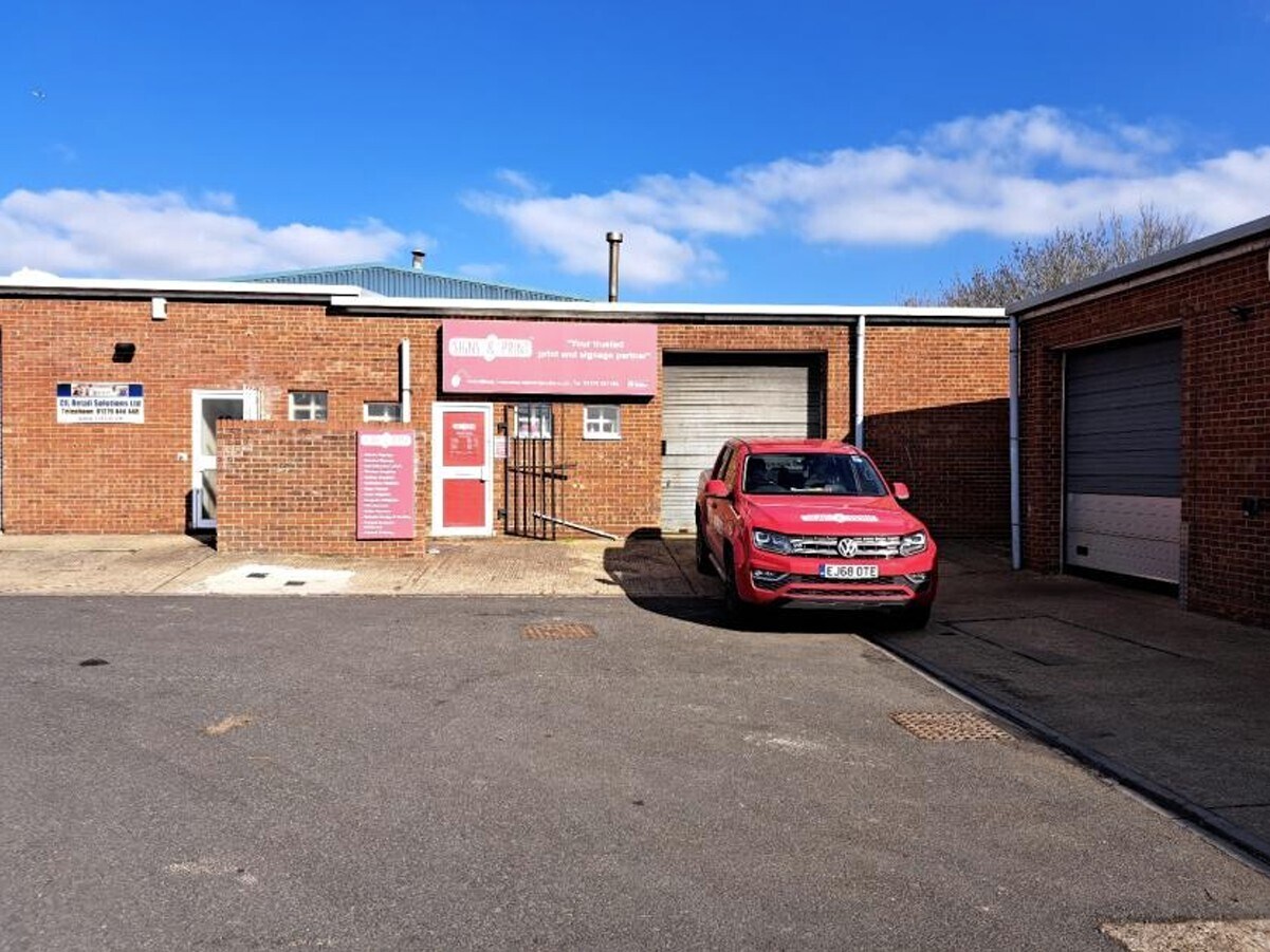 46-50 Warner Dr, Braintree to rent Building Photo- Image 1 of 1